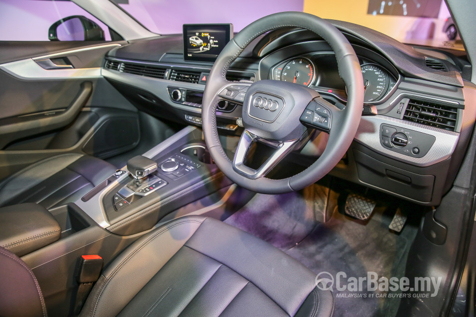 Audi A4 B9 (2016) Interior