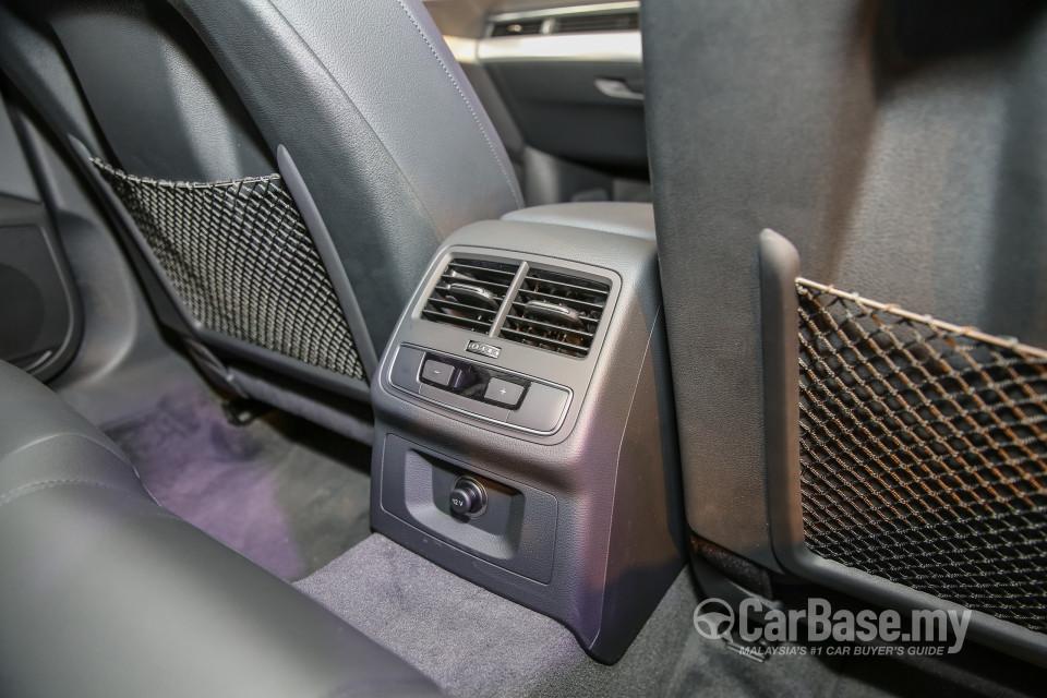 Audi A4 B9 (2016) Interior