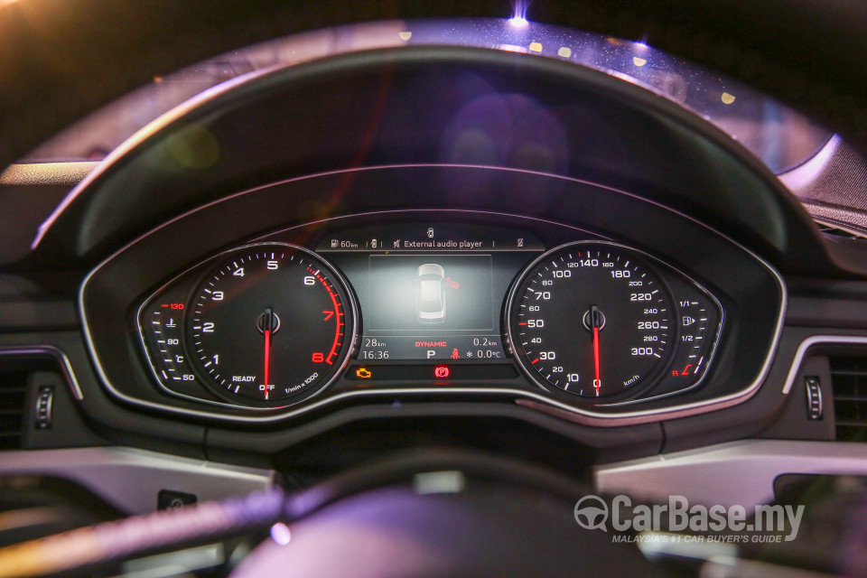 Audi A4 B9 (2016) Interior