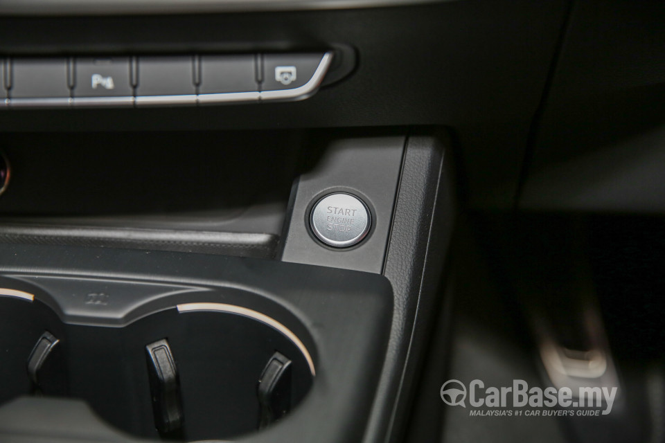 Audi A4 B9 (2016) Interior
