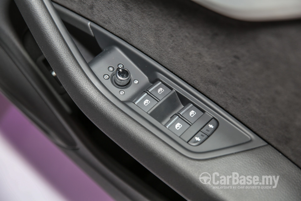 Audi A4 B9 (2016) Interior