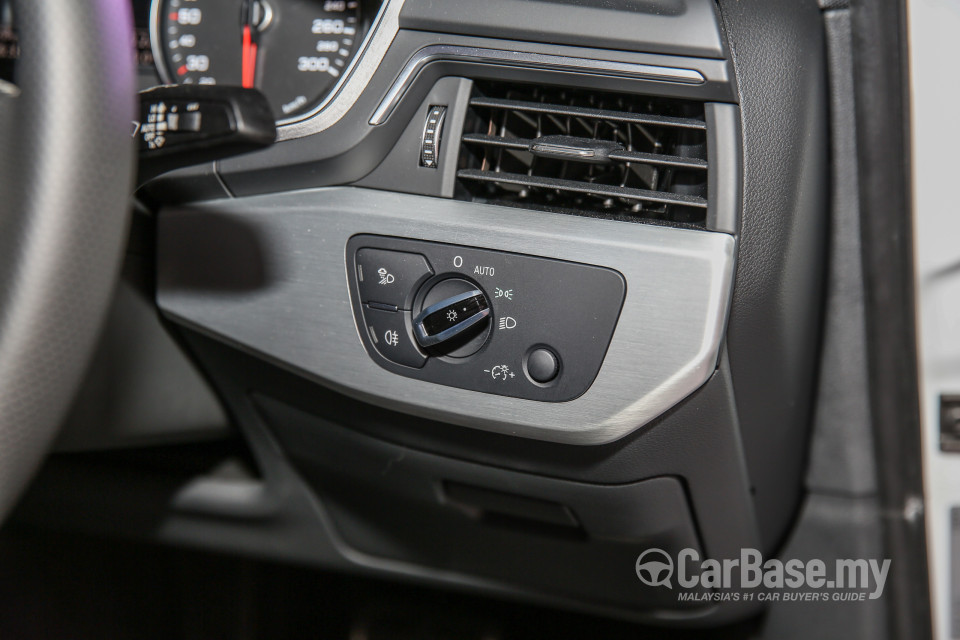 Audi A4 B9 (2016) Interior
