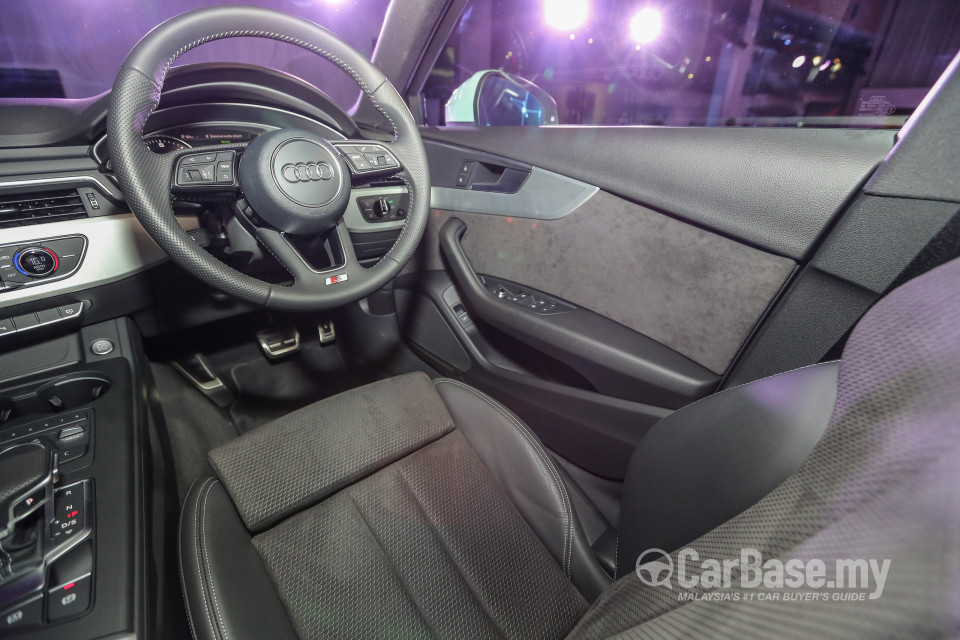 Audi A4 B9 (2016) Interior
