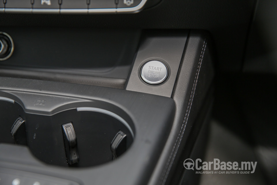 Audi A4 B9 (2016) Interior