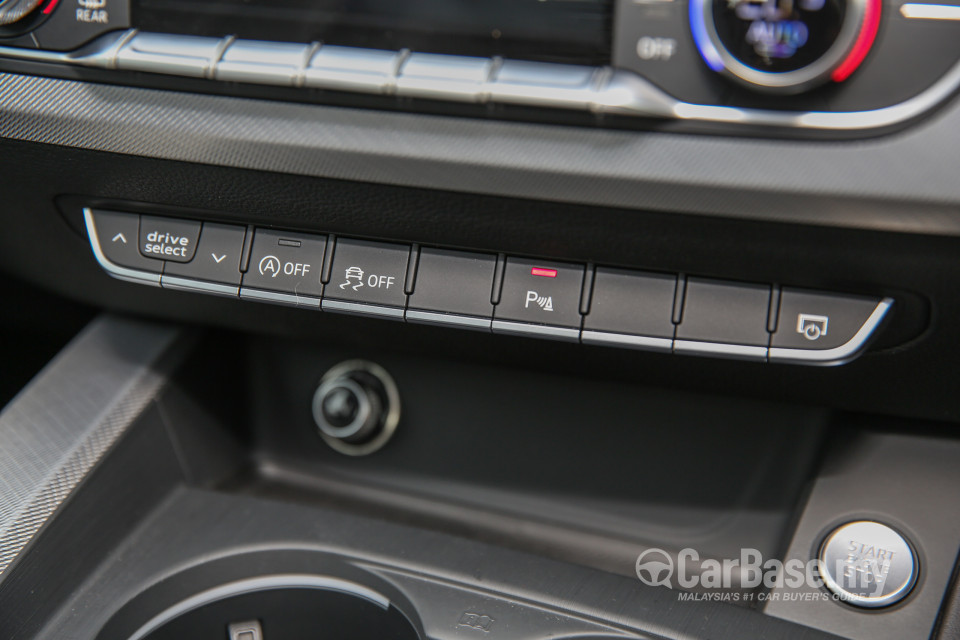 Audi A4 B9 (2016) Interior