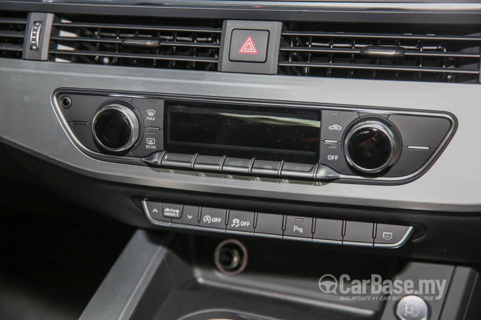 Audi A4 B9 (2016) Interior
