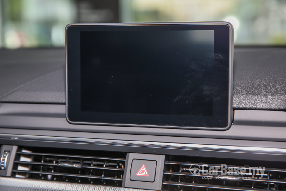 Audi A4 B9 (2016) Interior