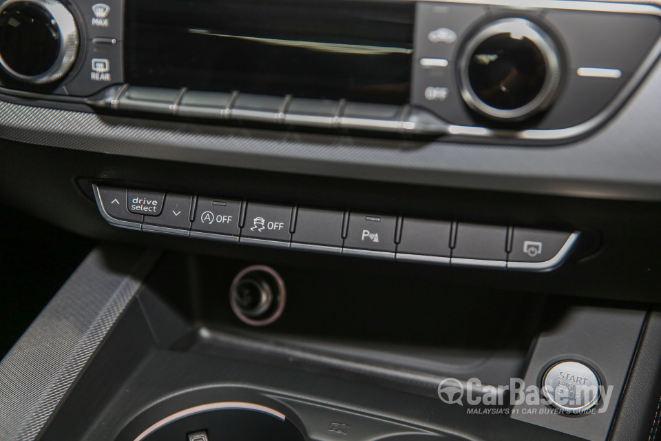 Audi A4 B9 (2016) Interior