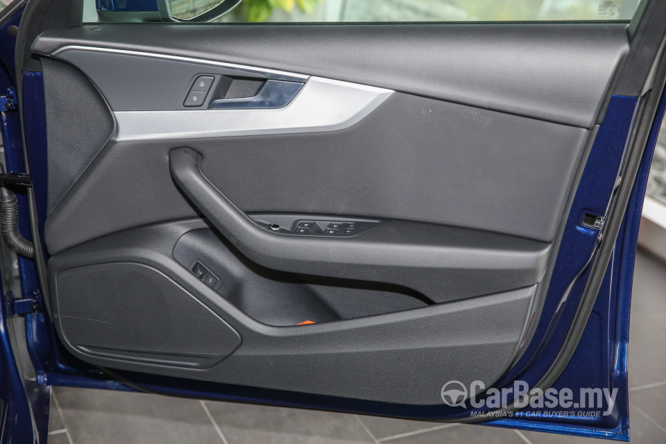 Audi A4 B9 (2016) Interior
