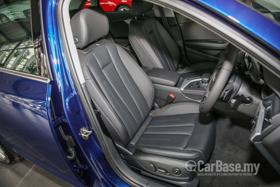 Audi A4 B9 (2016) Interior