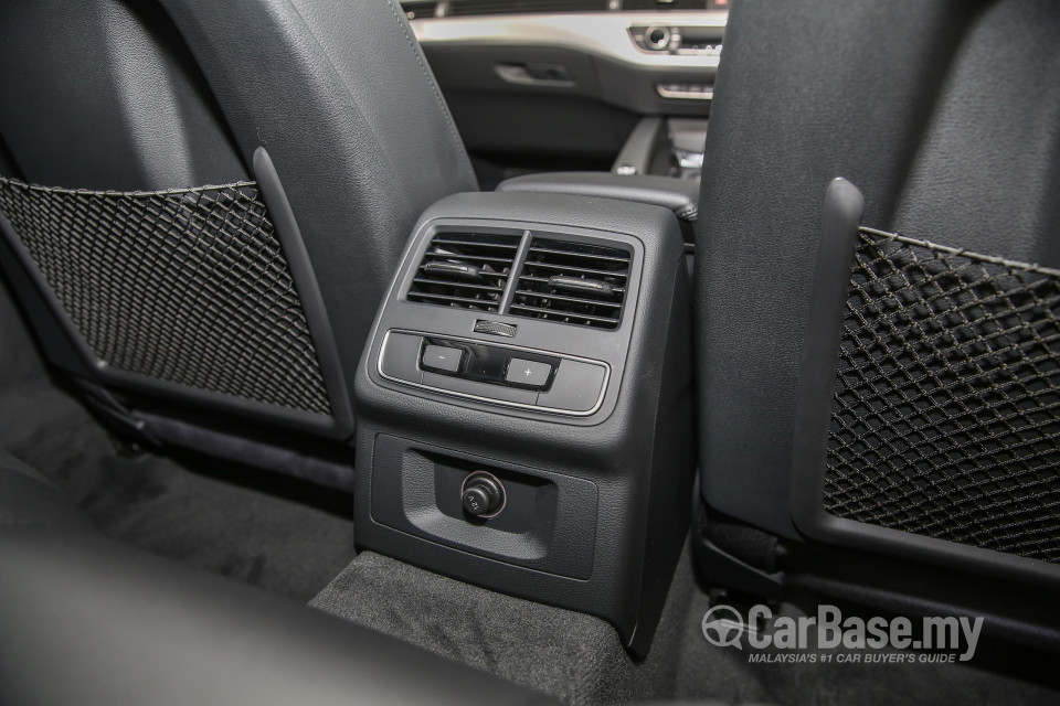 Audi A4 B9 (2016) Interior
