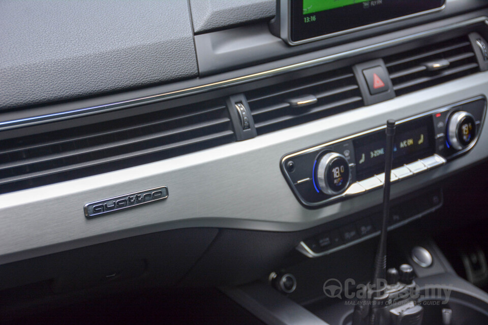 Toyota Fortuner AN160 (2016) Interior