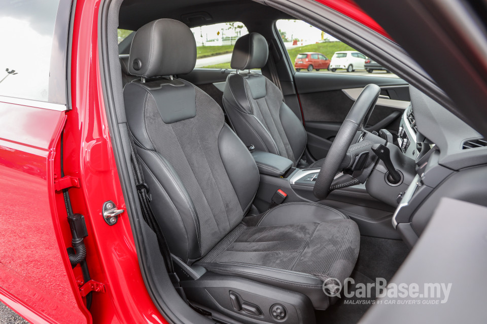 Audi A4 B9 (2016) Interior