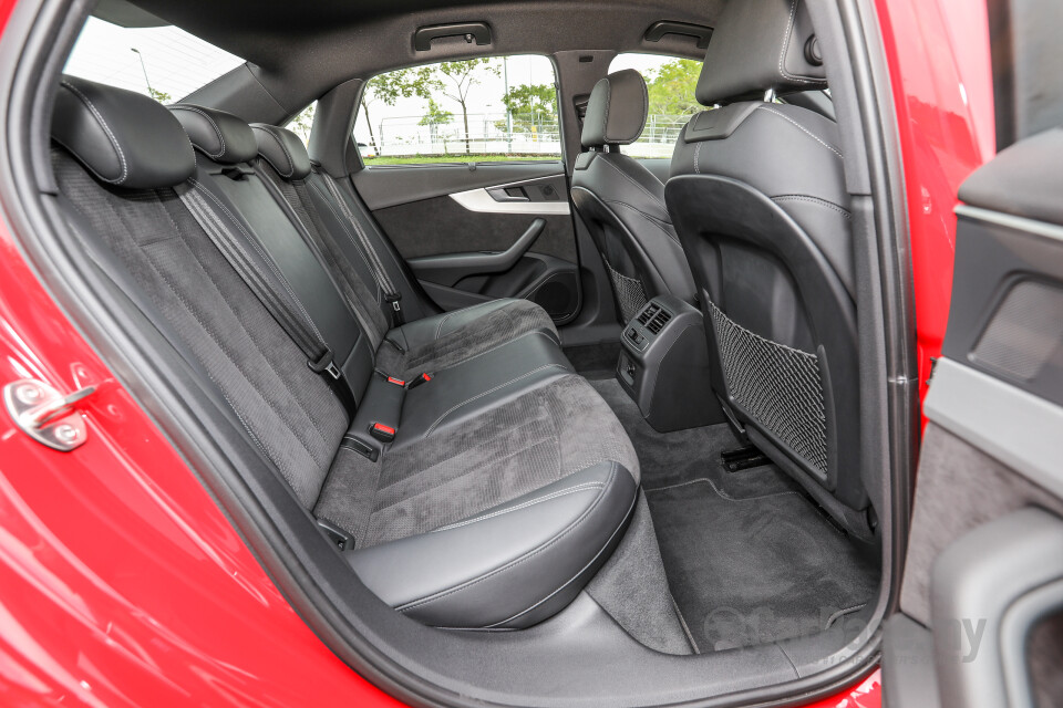 Mercedes-Benz AMG C-Class W205 AMG Facelift (2018) Interior