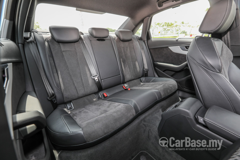 Audi A4 B9 (2016) Interior