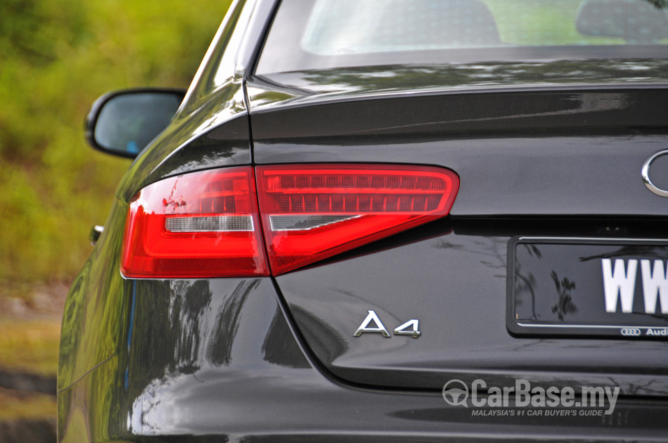 Audi A4 B8 Facelift (2012) Exterior