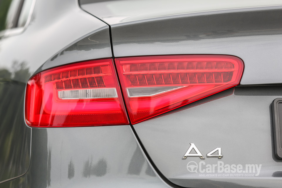 Audi A4 B8 Facelift (2012) Exterior