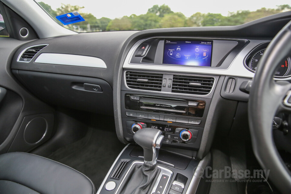 Chevrolet Cruze J300 (2012) Interior