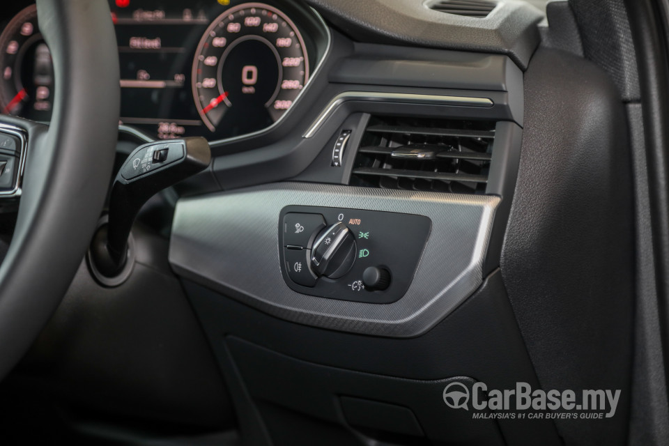 Audi A4 B9 Facelift (2021) Interior