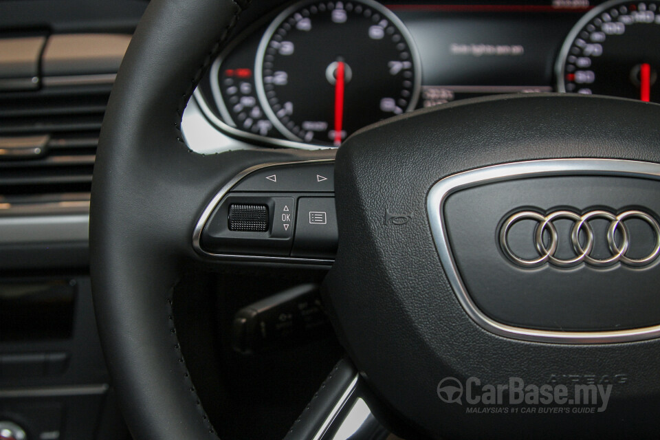 Mercedes-Benz SLC R172 Facelift (2016) Interior