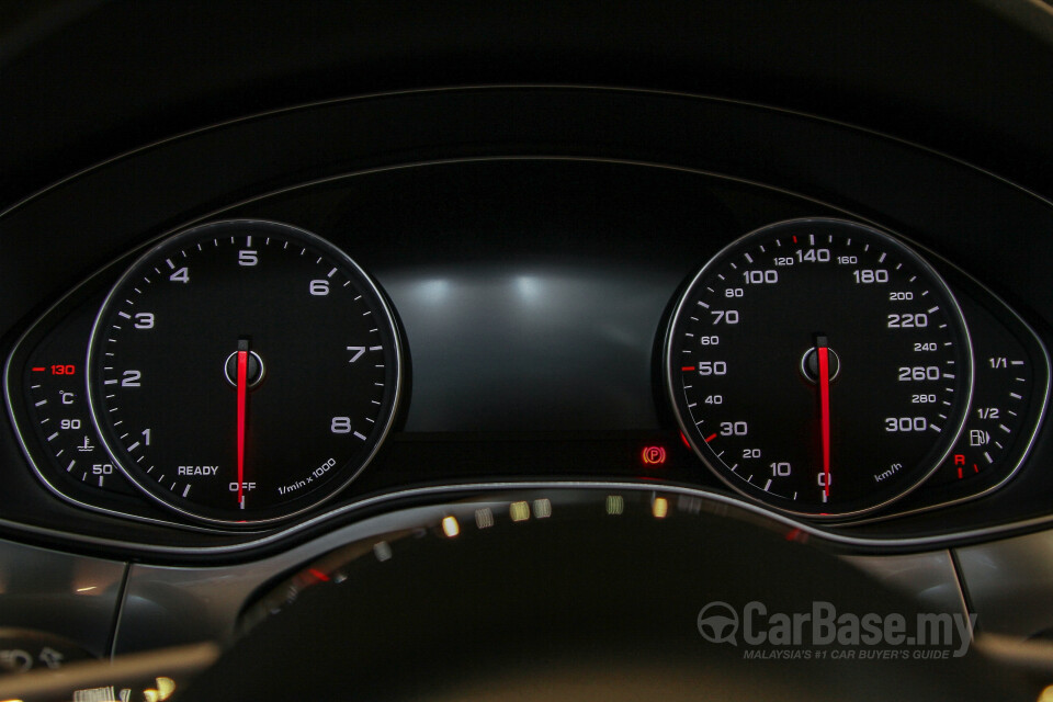 Audi A4 B9 (2016) Interior