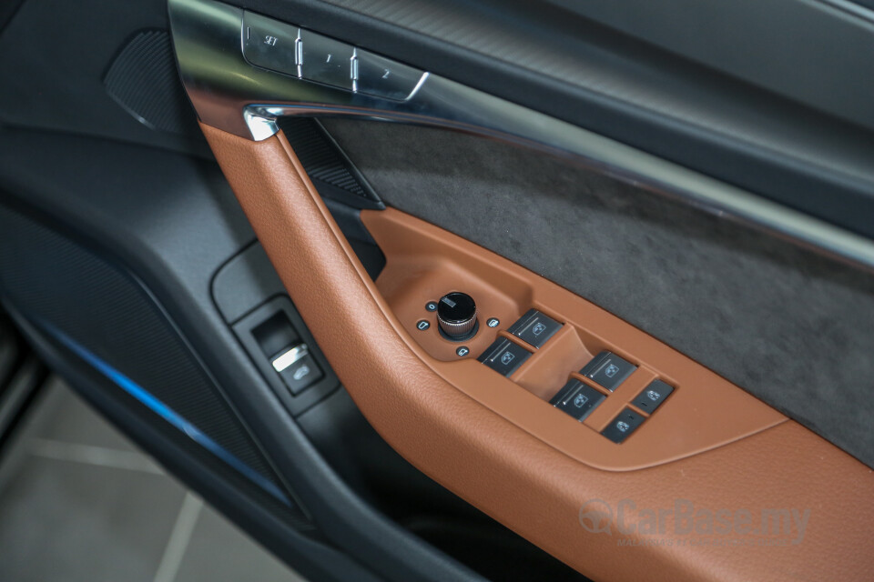 BMW i4 G26 (2022) Interior