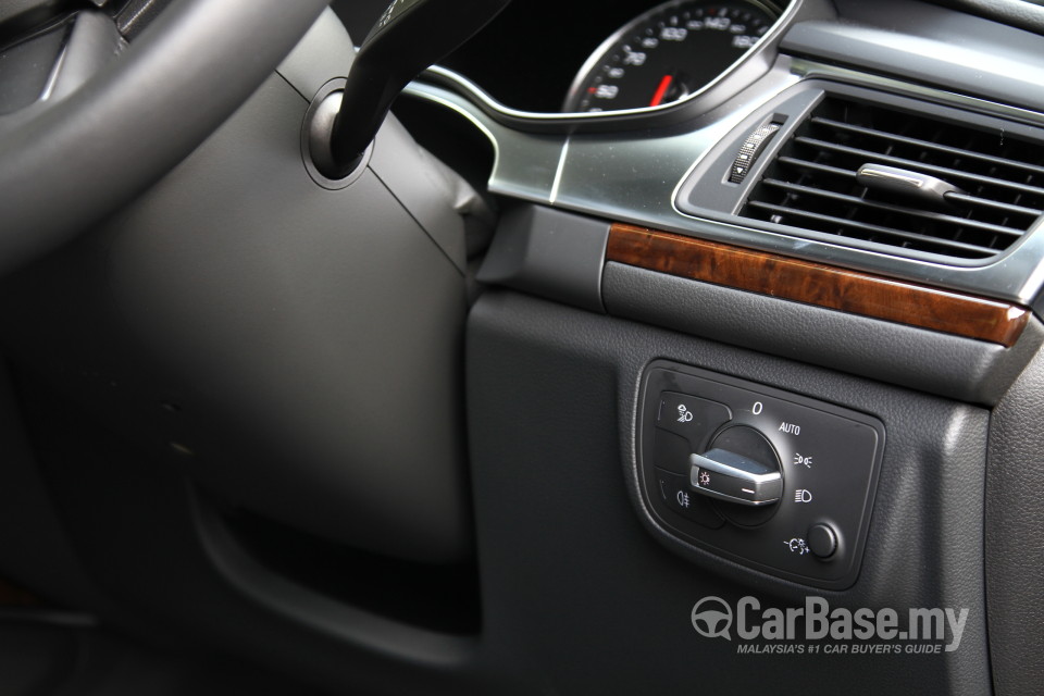 Audi A6 4G (2013) Interior