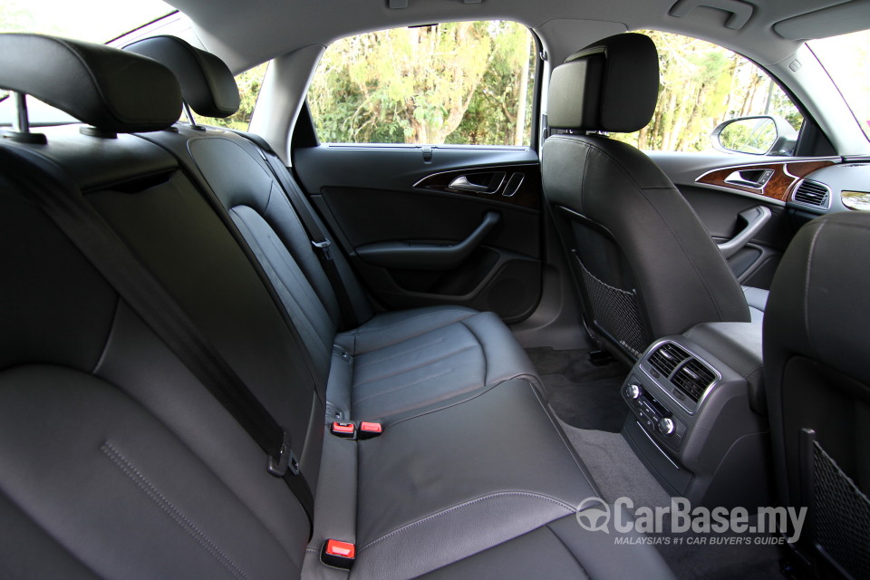 Audi A6 4G (2013) Interior