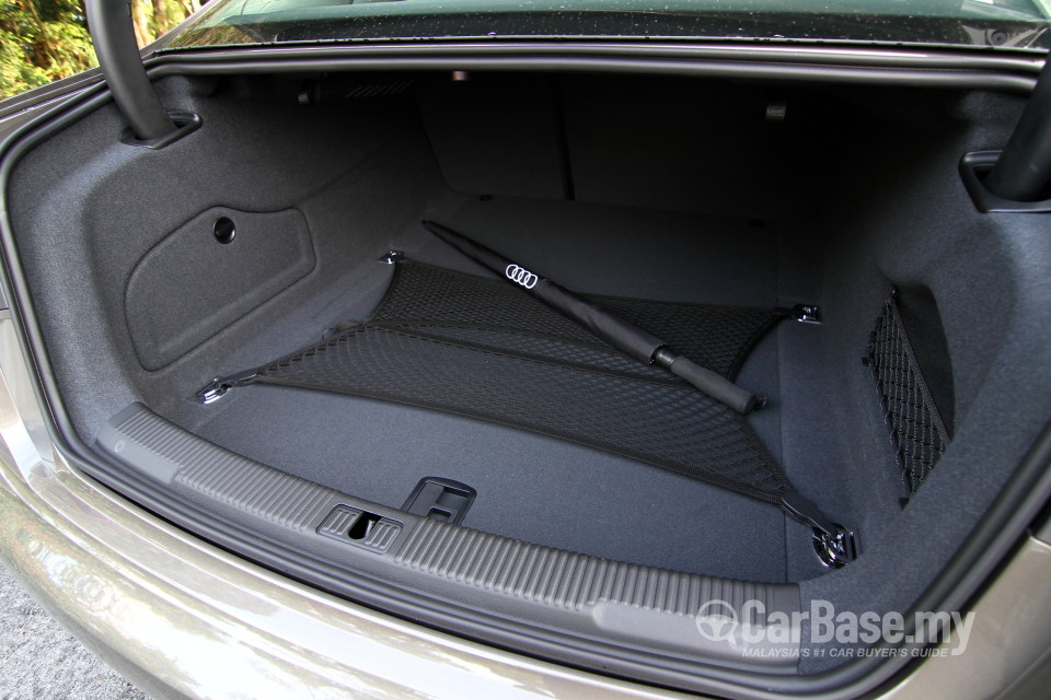Audi A6 4G (2013) Interior