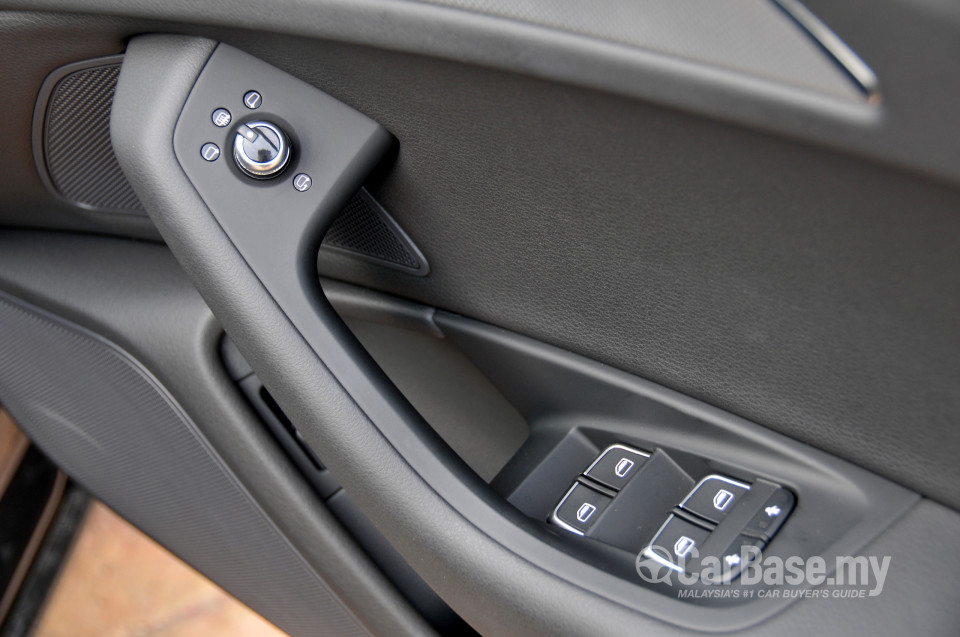 Audi A6 4G (2013) Interior