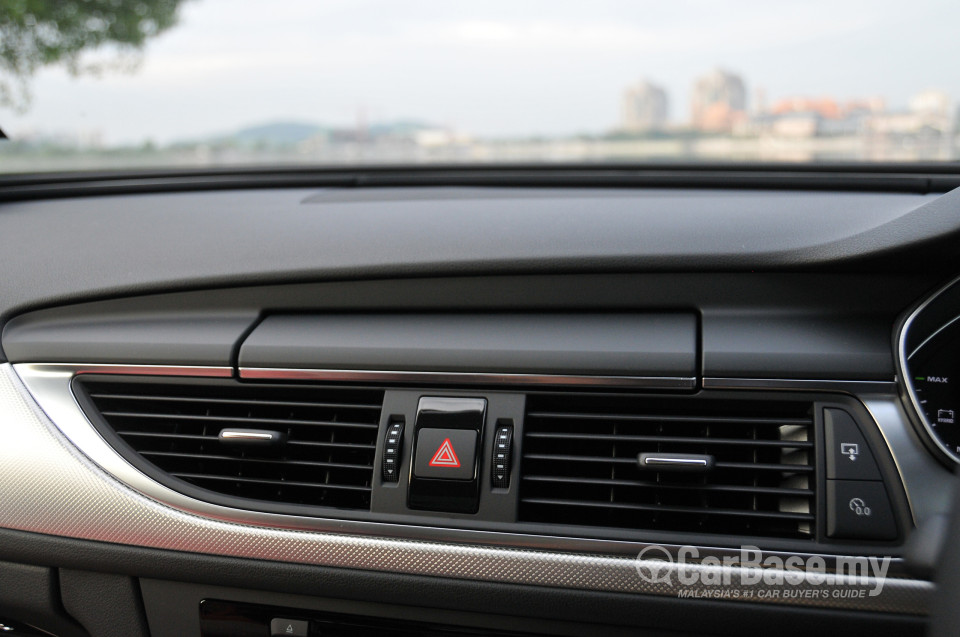 Audi A6 4G (2013) Interior