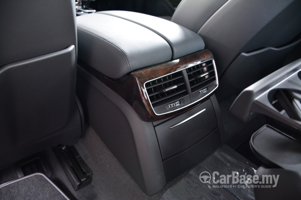 Audi A8 D4 Facelift (2014) Interior