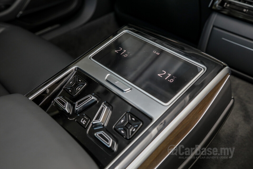 Audi A8 D5 (2019) Interior