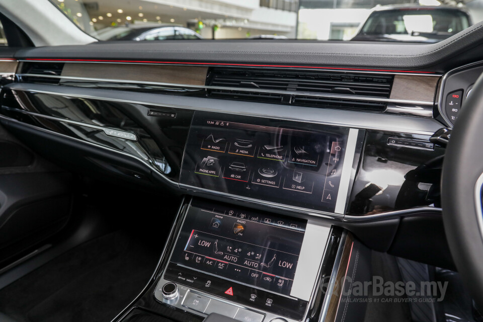Audi A8 D5 (2019) Interior