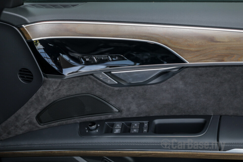 Audi A8 D5 (2019) Interior