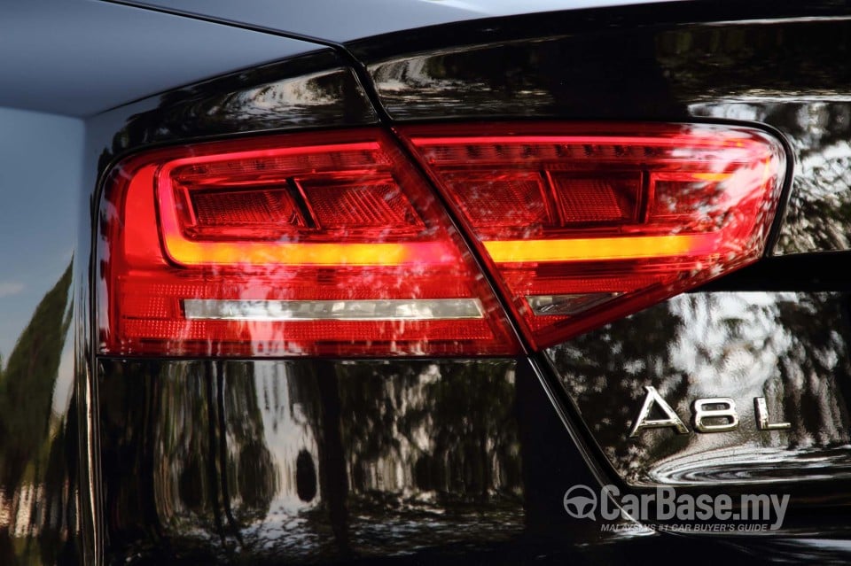 Audi A8 D4 (2011) Exterior