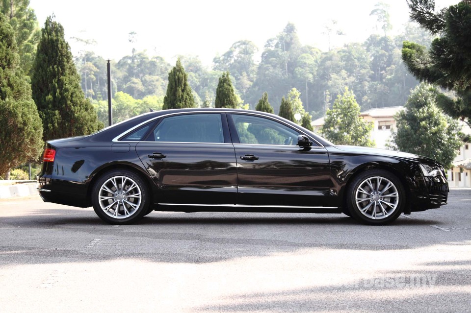 Audi A8 D4 (2011) Exterior