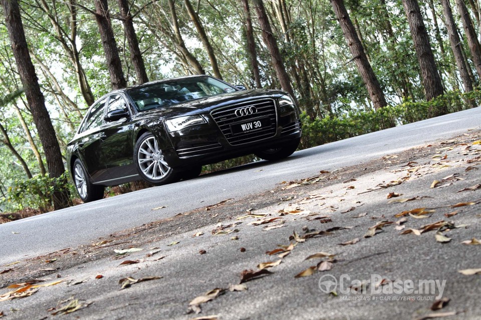 Audi A8 D4 (2011) Exterior