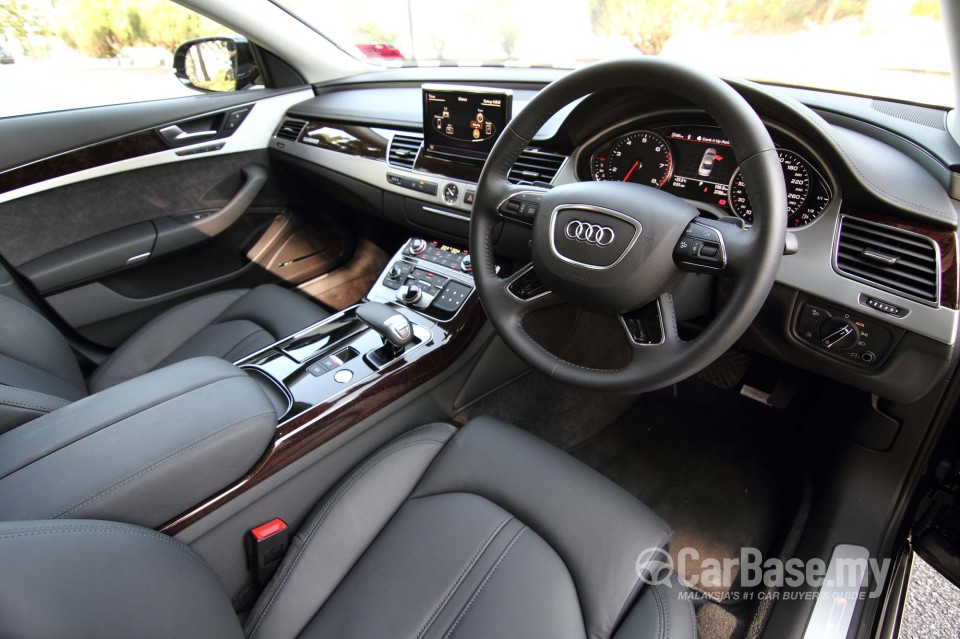 Audi A8 D4 (2011) Interior