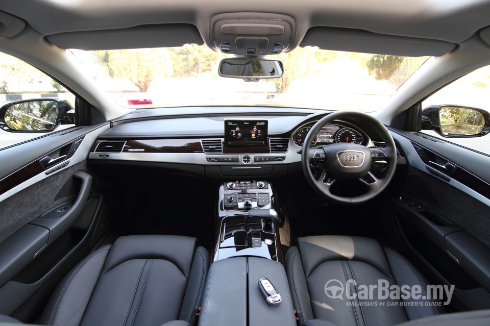 Audi A8 D4 (2011) Interior