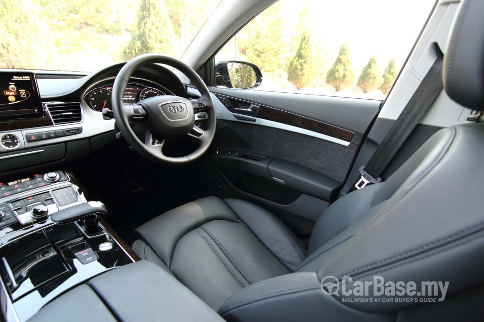 Audi A8 D4 (2011) Interior