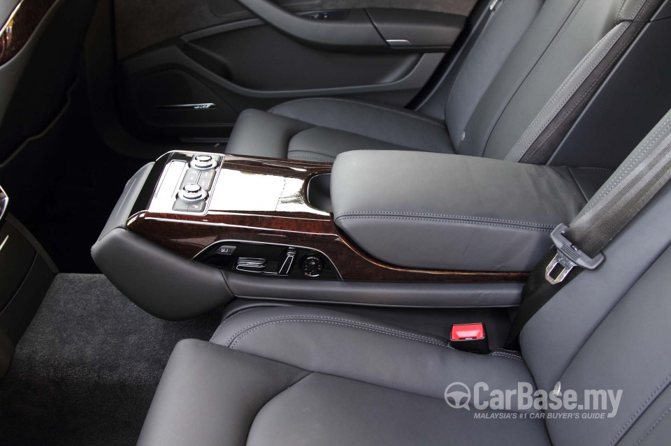 Audi A8 D4 (2011) Interior