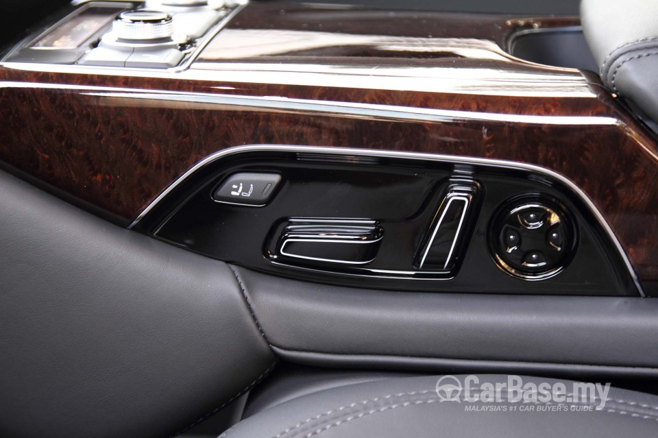 Audi A8 D4 (2011) Interior