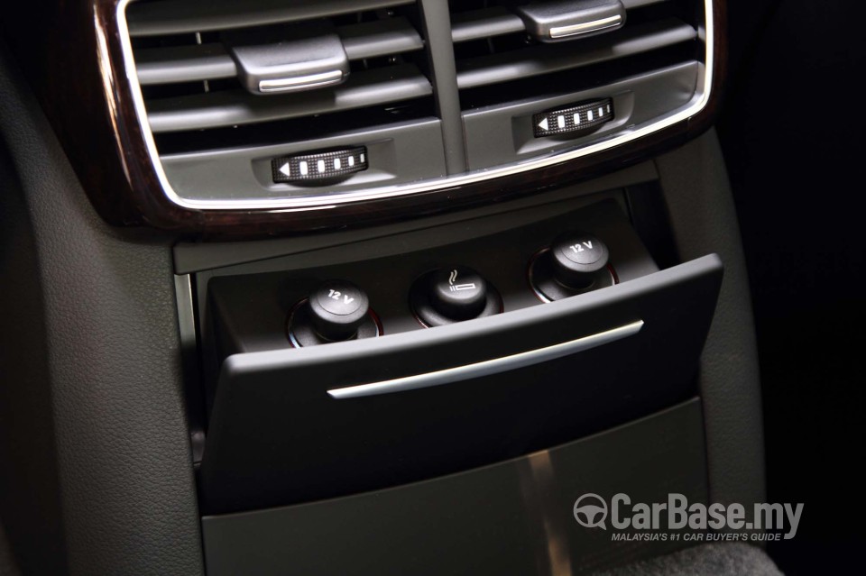 Audi A8 D4 (2011) Interior