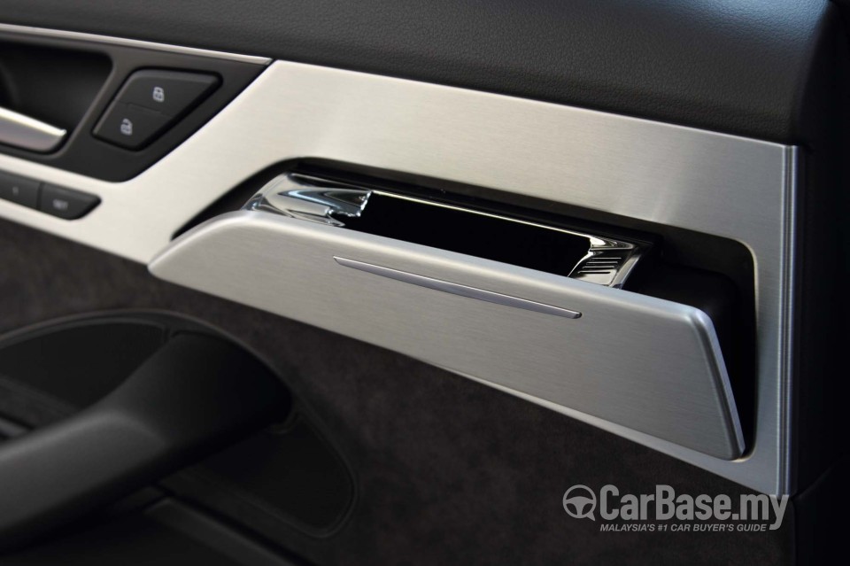 Audi A8 D4 (2011) Interior