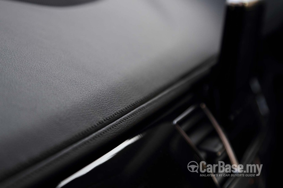 Audi A8 D4 (2011) Interior