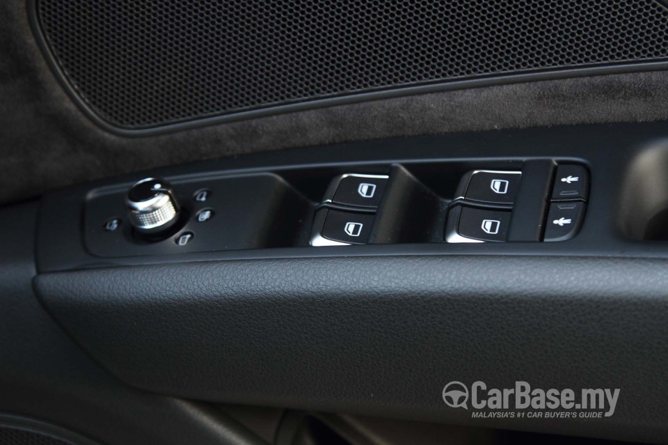 Audi A8 D4 (2011) Interior