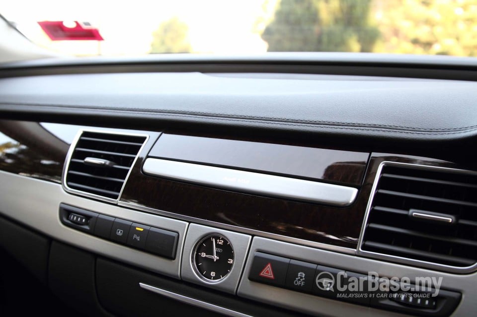 Audi A8 D4 (2011) Interior