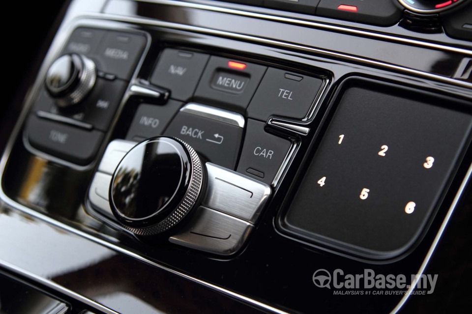 Audi A8 D4 (2011) Interior