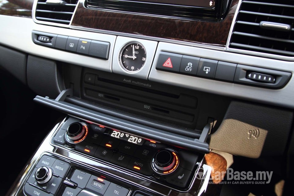 Audi A8 D4 (2011) Interior